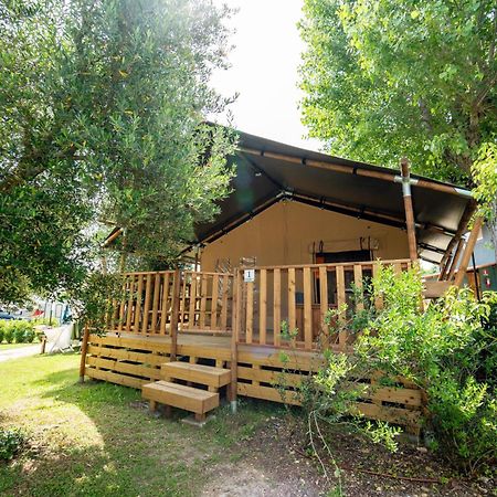Sivinos Camping Boutique マネルバ・デル・ガルダ エクステリア 写真