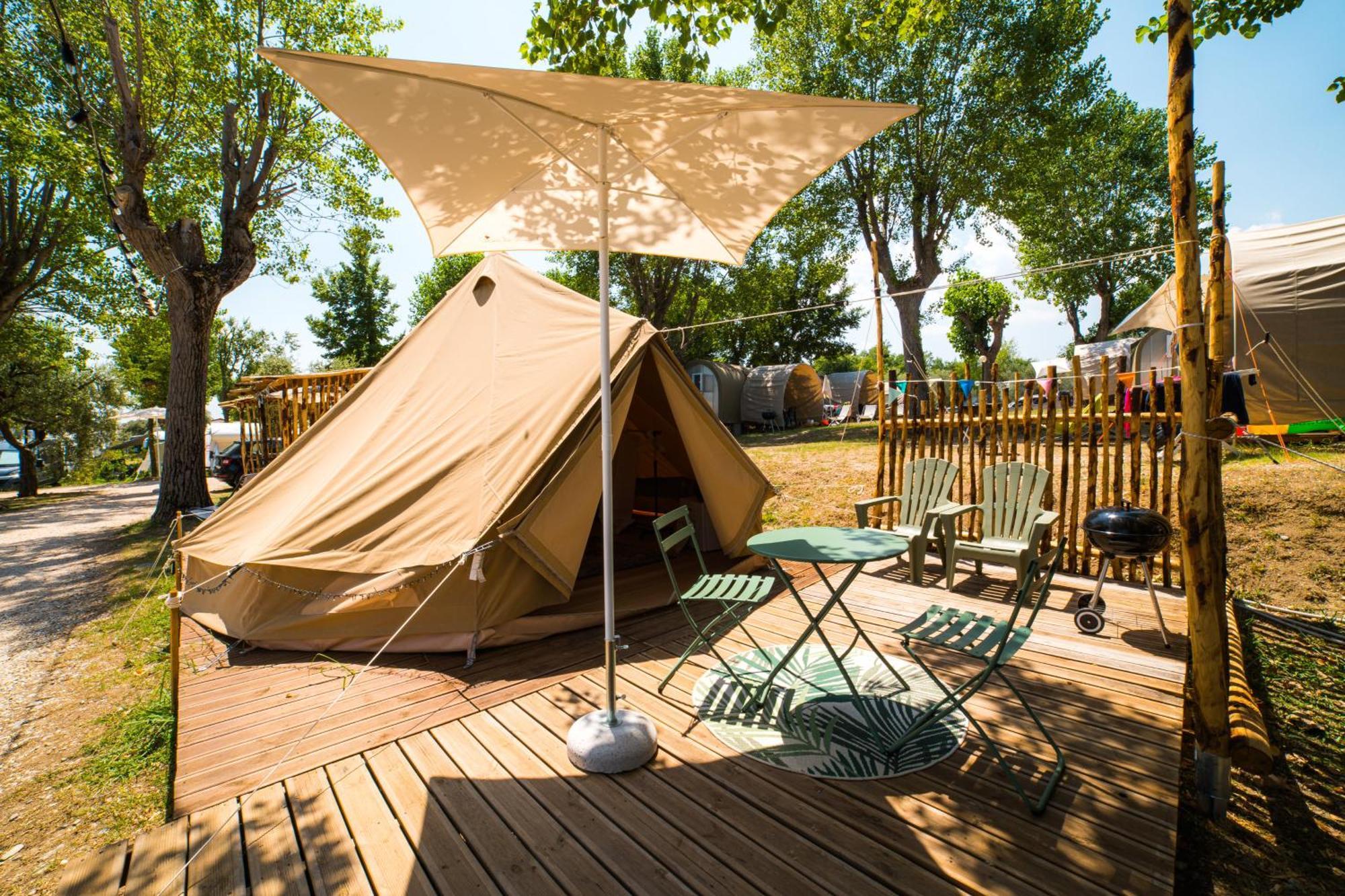 Sivinos Camping Boutique マネルバ・デル・ガルダ 部屋 写真