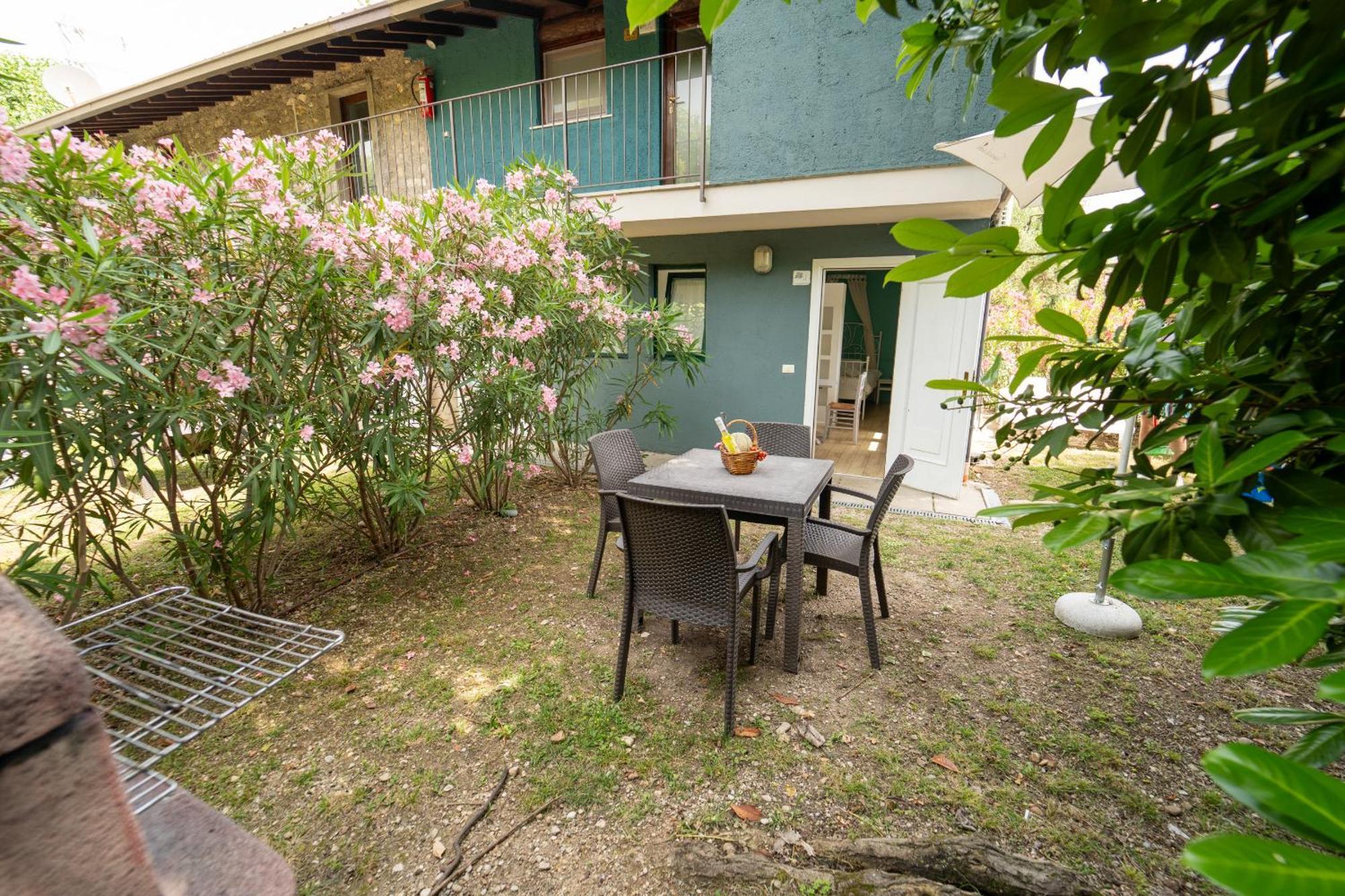Sivinos Camping Boutique マネルバ・デル・ガルダ 部屋 写真